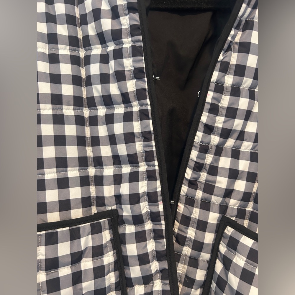 Black and White Gingham Quilted Jacket size small - Picture 3 of 4
